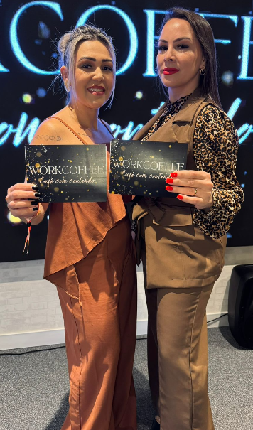 Mulheres reunidas no evento WorkCoffee
